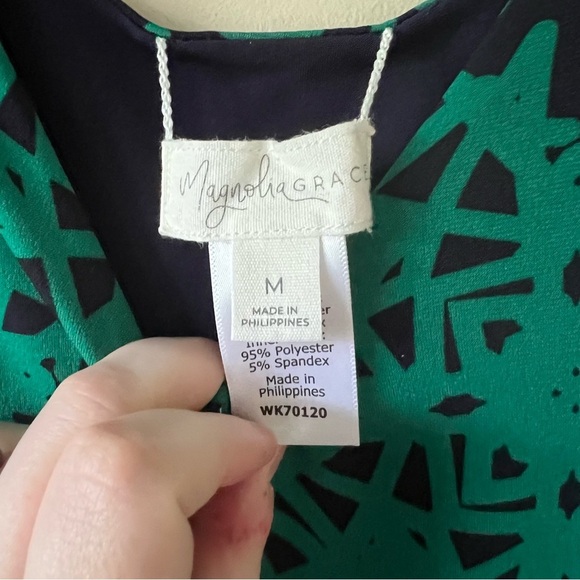 Magnolia Grace Perissa Reversible Knit Green / Navy Dress Sleeveless V Neck - Picture 4 of 6